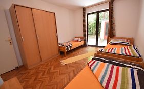 Igalo Garden Apartment